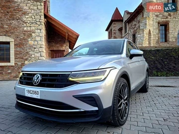 Авто Volkswagen Tiguan 2021 № 8204596