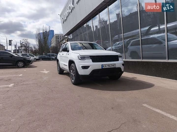 Авто Jeep Grand Cherokee 2017 № 8204712