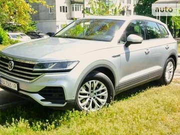 Авто Volkswagen Touareg 2019 № 8204752