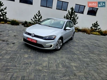Авто Volkswagen E-Golf 2015 № 8204967