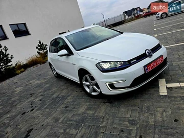 Авто Volkswagen E-Golf 2015 № 8204970