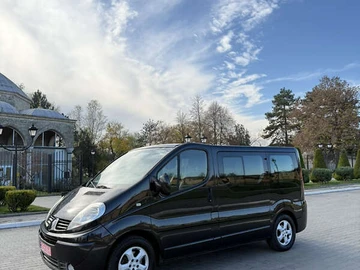 Авто Renault Trafic 2011 № 8205030