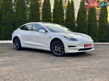 Авто Tesla Model 3 2019 № 8205035