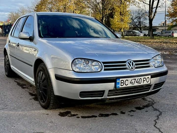 Авто Volkswagen Golf 2000 № 8205081