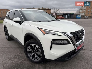 Авто Nissan Rogue 2021 № 8205102