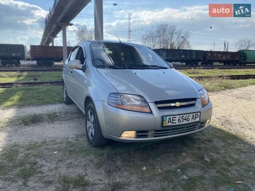 Авто Chevrolet Aveo 2005 № 8205147