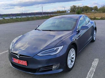 Авто Tesla Model S 2018 № 8205512
