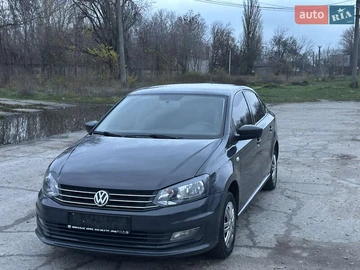 Авто Volkswagen Polo 2017 № 8205961