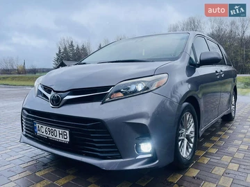Авто Toyota Sienna 2018 № 8206122