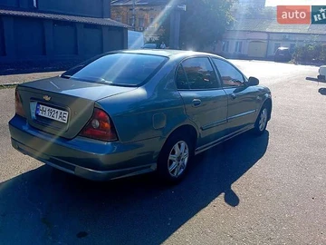 Авто Chevrolet Evanda 2005 № 8206263