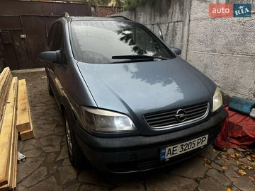 Авто Opel Zafira 1999 № 8206277