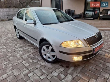 Авто Skoda Octavia 2004 № 8206314