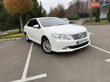 Авто Toyota Camry 2011 № 8206528