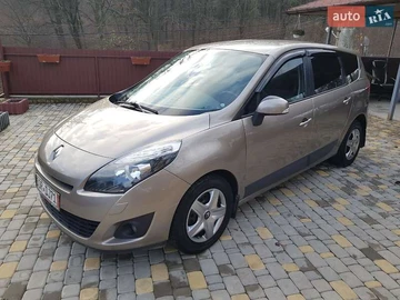 Авто Renault Grand Scenic 2010 № 8207069