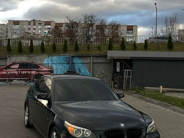Авто BMW 5 Series 2004 № 8207079