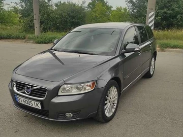 Авто Volvo V50 2011 № 8207144