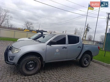 Авто Mitsubishi L 200 2013 № 8207298