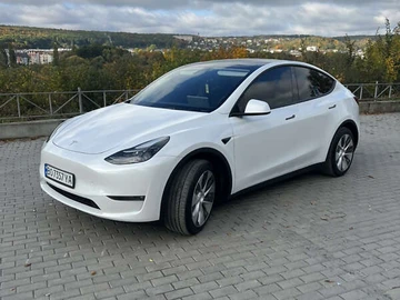 Авто Tesla Model Y 2023 № 8207496