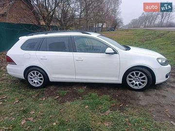 Авто Volkswagen Golf 2011 № 8207838