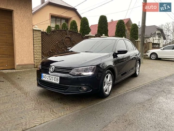 Авто Volkswagen Jetta 2011 № 8207949