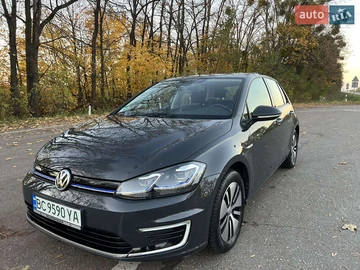 Авто Volkswagen E-Golf 2020 № 8208107