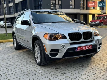 Авто BMW X5 2011 № 8208148