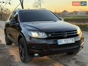 Авто Volkswagen Touareg 2012 № 8208348