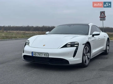 Авто Porsche Taycan 2020 № 8208426