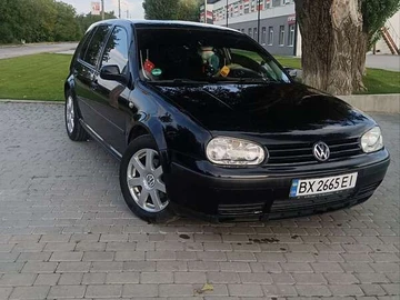 Авто Volkswagen Golf 2000 № 8208542