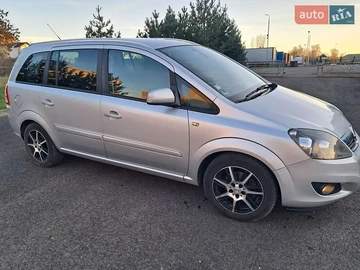 Авто Opel Zafira 2012 № 8208685