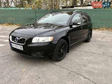 Авто Volvo V50 2010 № 8208798
