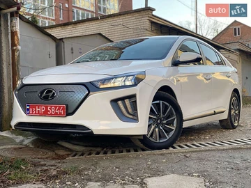 Авто Hyundai Ioniq 2020 № 8209101