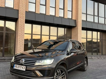 Авто Volkswagen Touareg 2015 № 8209223