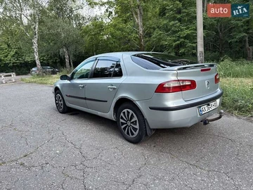 Авто Renault Laguna 2002 № 8209327