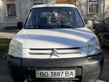 Авто Citroen Berlingo 2005 № 8209427