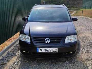 Авто Volkswagen Touran 2004 № 8209437