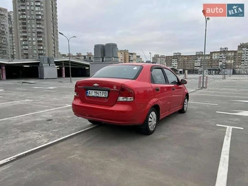 Авто Chevrolet Aveo 2005 № 8209445