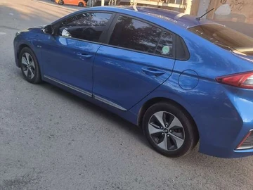 Авто Hyundai Ioniq 2017 № 8209524