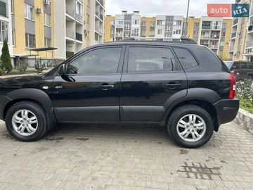 Авто Hyundai Tucson 2007 № 8209555