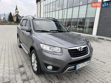 Авто Hyundai Santa Fe 2012 № 8209840
