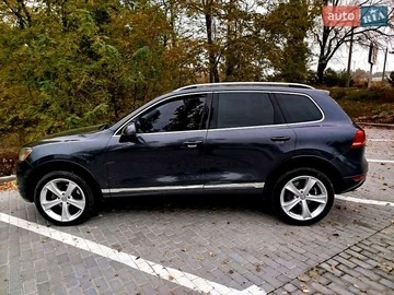 Авто Volkswagen Touareg 2011 № 8209903
