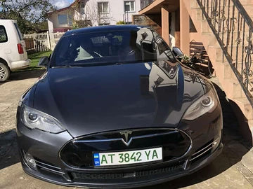 Авто Tesla Model S 2015 № 8209909