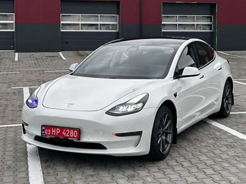 Авто Tesla Model 3 2021 № 8209914