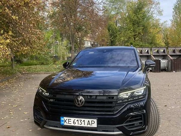 Авто Volkswagen Touareg 2018 № 8209934