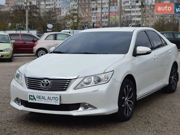 Авто Toyota Camry 2011 № 8210197