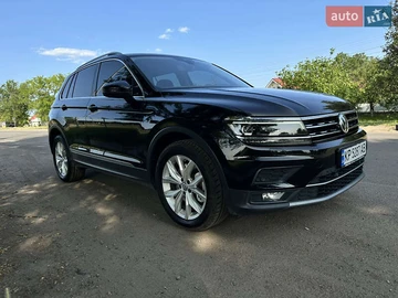 Авто Volkswagen Tiguan 2017 № 8210425