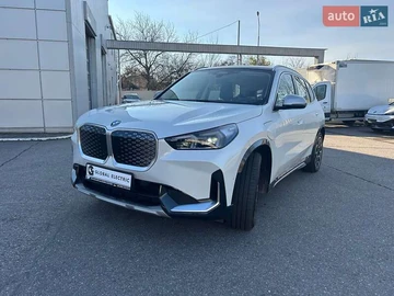 Авто BMW Ix1 2024 № 8210436