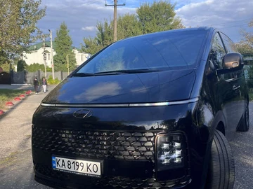 Авто Hyundai Staria 2023 № 8210450