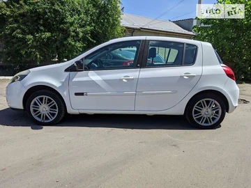 Авто Renault Clio 2010 № 8210820