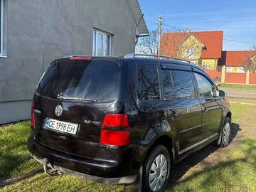 Авто Volkswagen Touran 2004 № 8210955